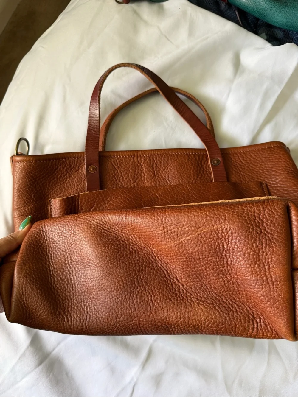 Go Forth Goods medium Avery tote in saddle - Picture 8 of 15